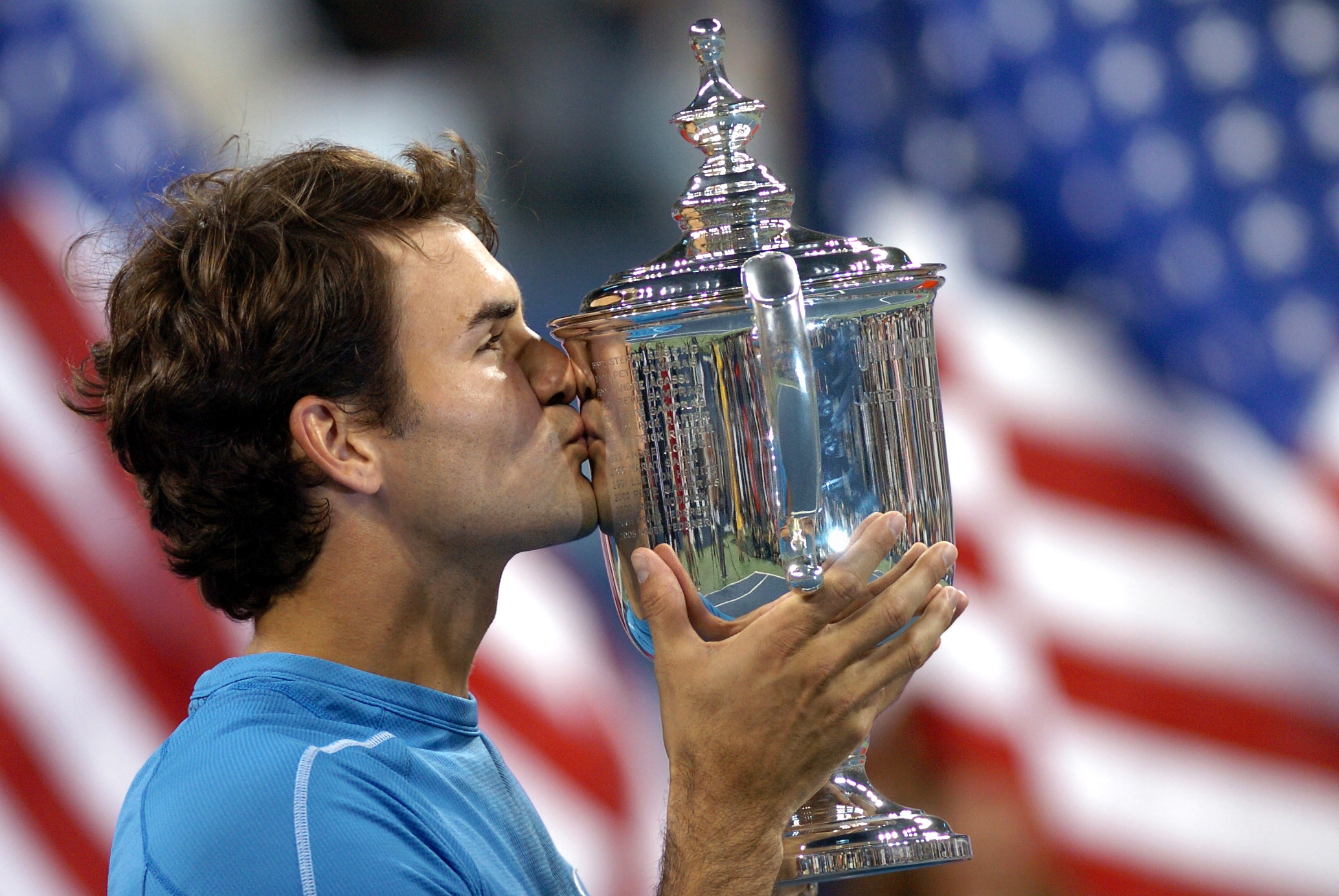 爱游戏APP下载费德勒连续十场比赛得分超过出色发挥，塞尔维亚队不断突破！