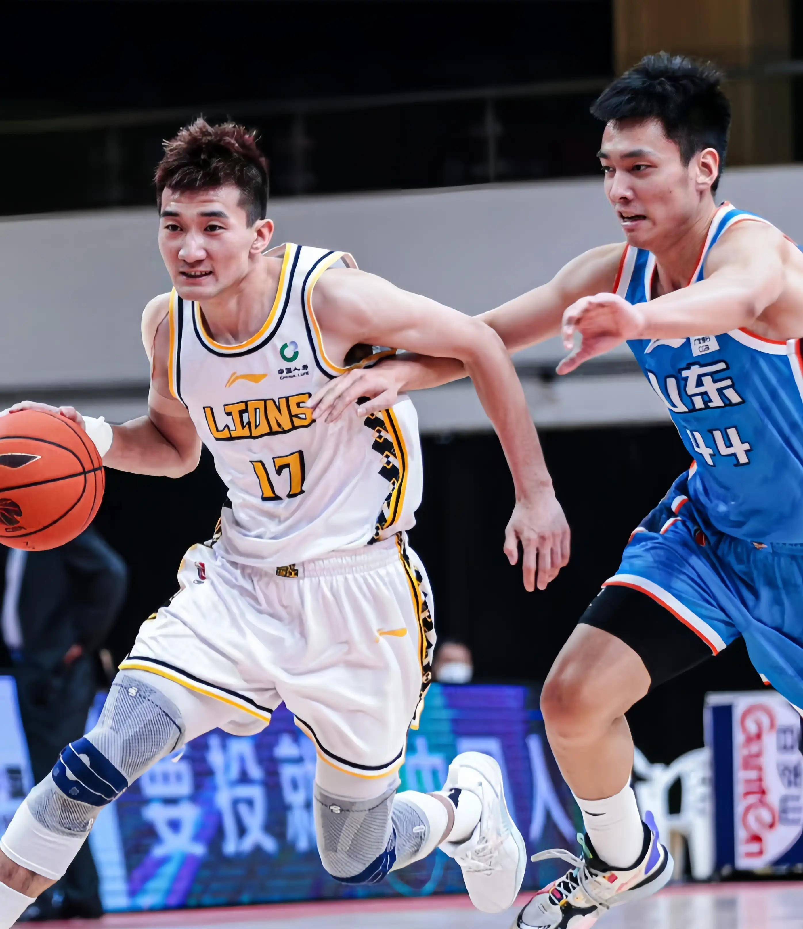 免费手游下载包含纽约尼克斯迎CBA常规赛关键赛，转会期主帅复盘，话题不断，心理建设被强调的词条